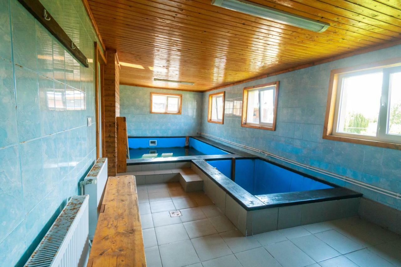 Pensiune Agroturistica "Casa Teodora" Budeşti Exteriér fotografie